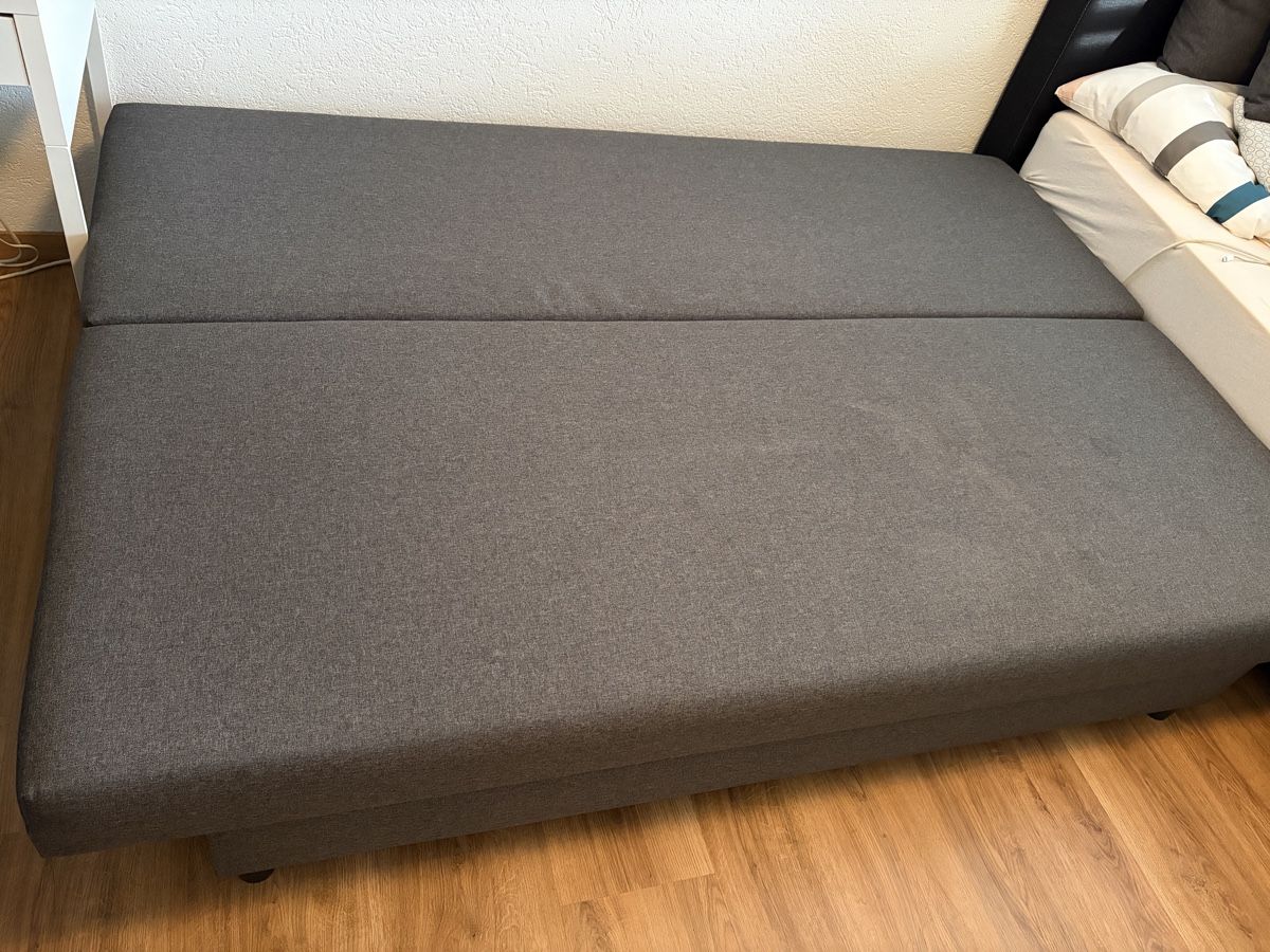 Sofas: 3-er Bettsofa, grau – D'occasion à Lachen SZ par andysbm 3