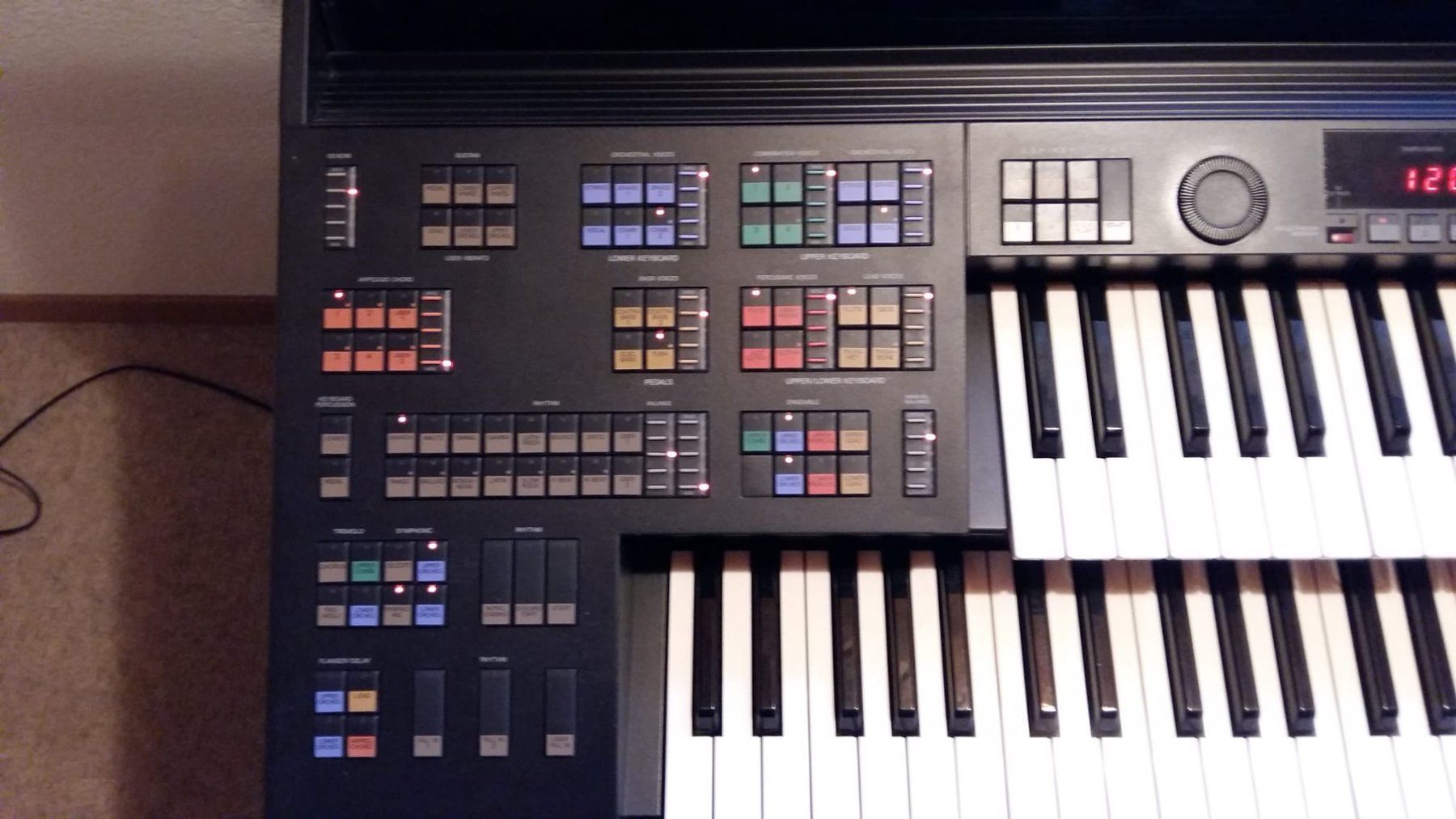 Yamaha Musikinstrumente: Yamaha Orgel mit Notenheften – Gebraucht aus Romanshorn von Ylea0 6
