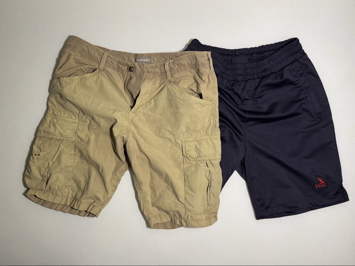 Napapijri Lots de vêtements: shorts bundle napapijri/peso – D'occasion à Forch par Noah_S.