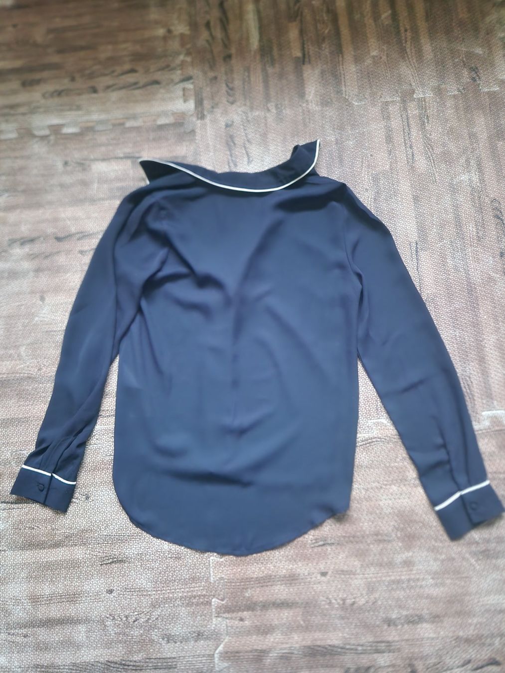 Camicette: Bluse – Usato da Triengen venduto da KittyKat6 1