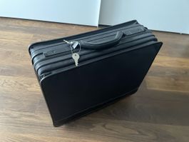 Aktenkoffer verschliessbar