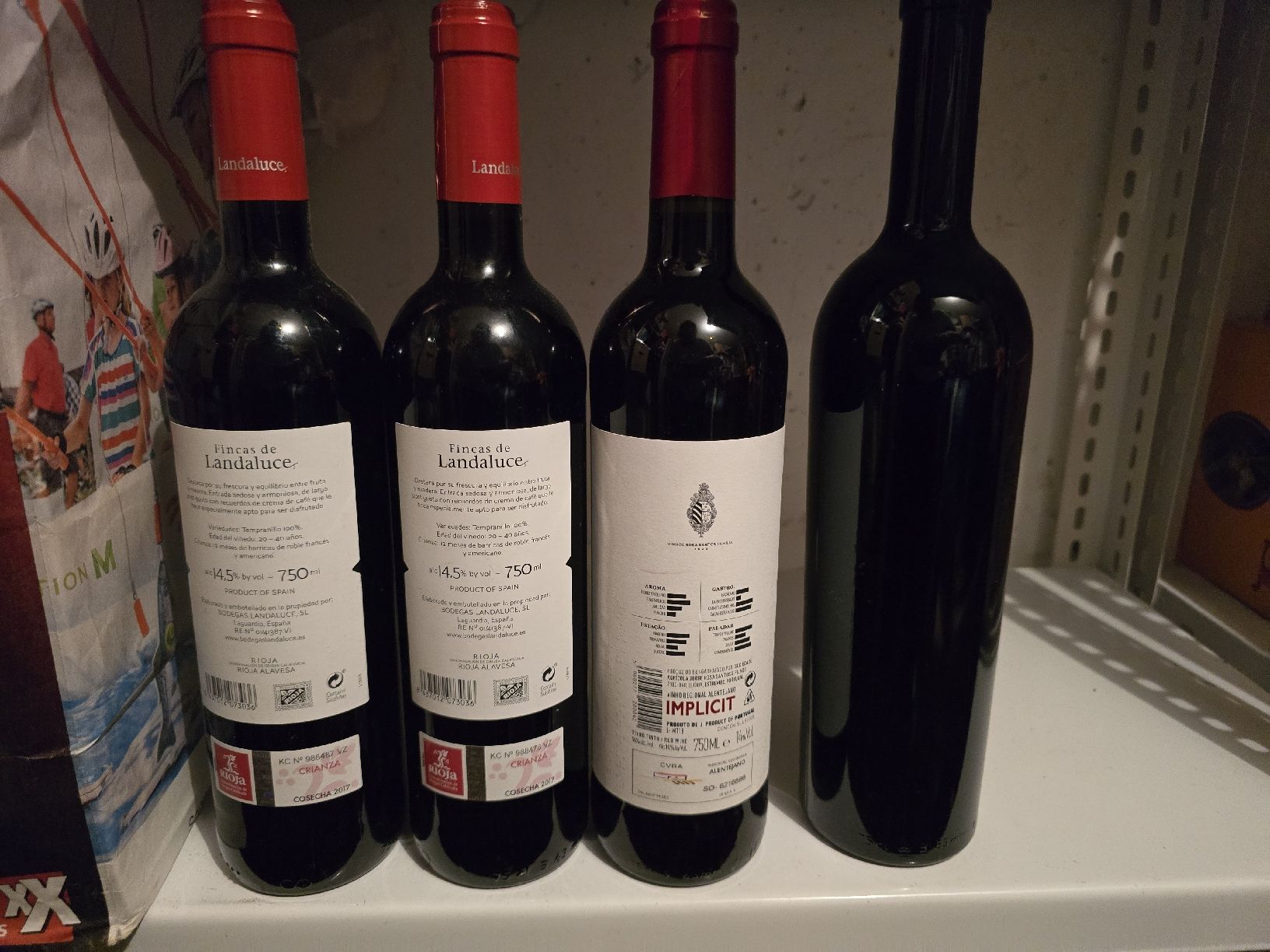 Wein: Lot de 28 bouteilles de vins – Neu und originalverpackt aus Villars-sur-Glâne von K6fois2 9