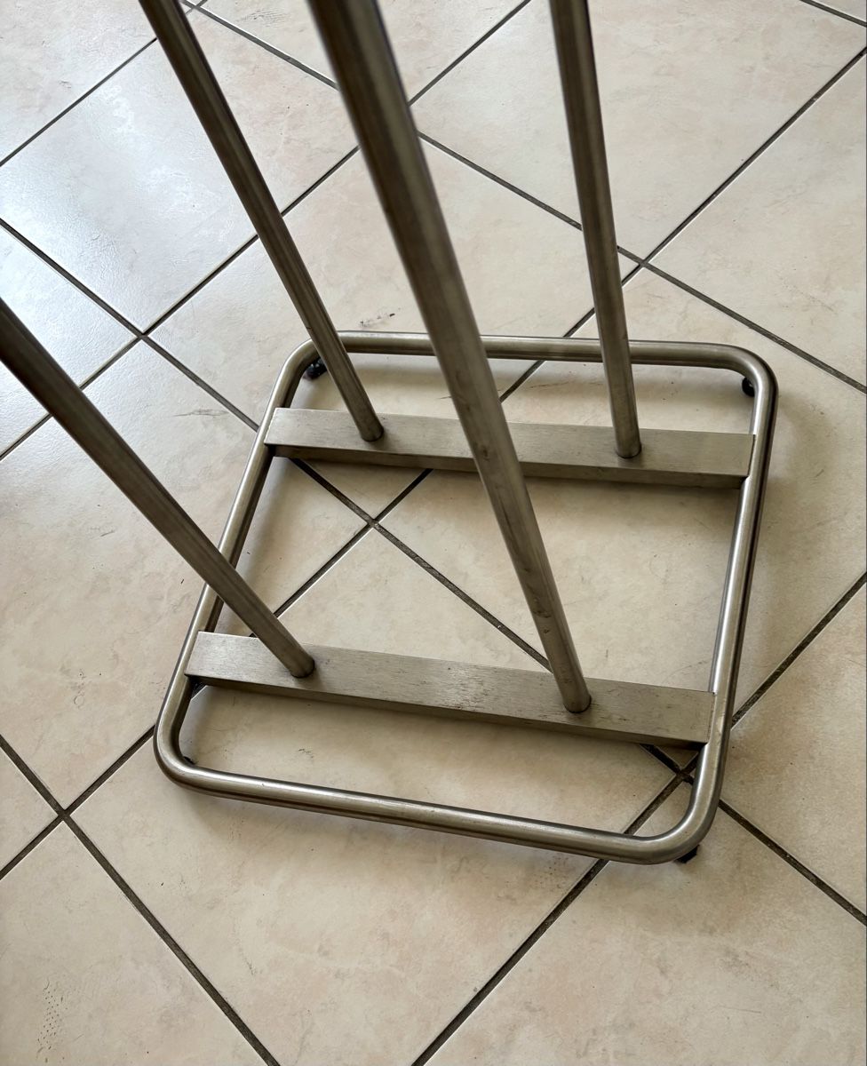 Autres décorations & accessoires: Kleiderständer  – D'occasion à Safenwil par taschenlady 2