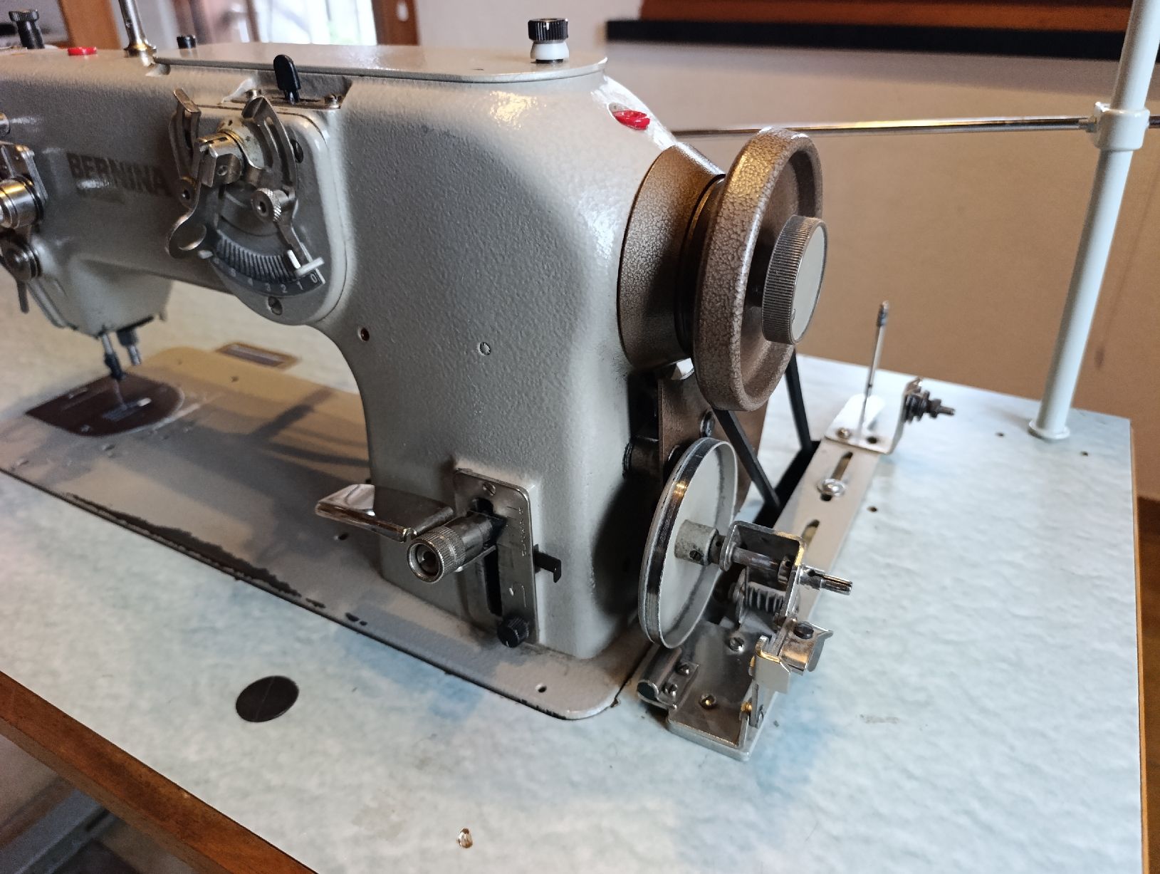 Bernina Macchine da cucire: Industrie Nähmaschine Bernina – Usato da Schneisingen venduto da Indianerin 3