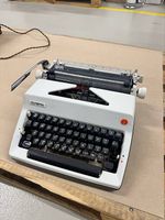 Schreibmaschine Olympia  mechanisch, Vintage