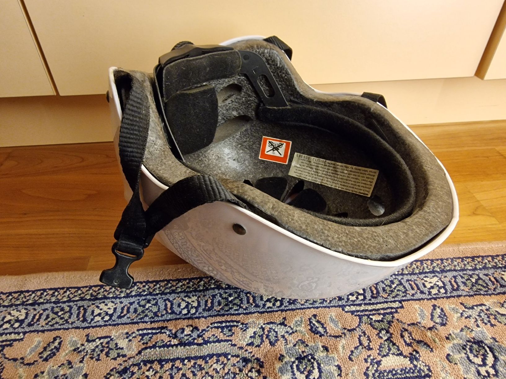 Helme: Skatehelm, Velohelm - Grösse 56-58cm - weiss – Gebraucht aus Bürglen UR von luiroedes 5