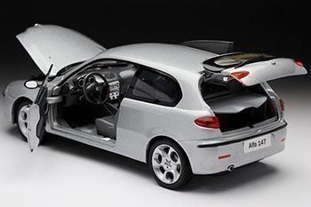 Alfa Romeo Modellautos: ALFA ROMEO 147 im Massstab 1:18 – Neu und originalverpackt aus Erlenbach im Simmental von Model_box 3