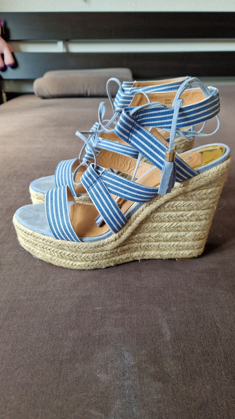 Scarpe da donna: Strand Schuhe von River Island, Gr. 41 – Usato da Laax GR venduto da Schoelli2 3