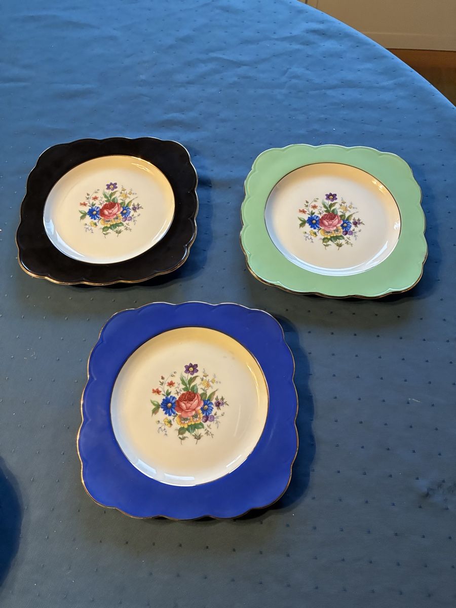 Tasses: 3 Teegedecke mit Blumendekor – D'occasion à Dornach par Rosengarten 1