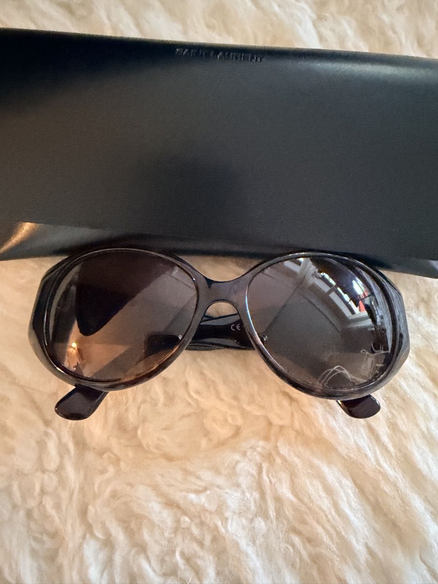 Saint Laurent Brillen & Gläser: Lunettes de soleil saint Laurent  – Gebraucht aus Lausanne von Meganelausanne 2