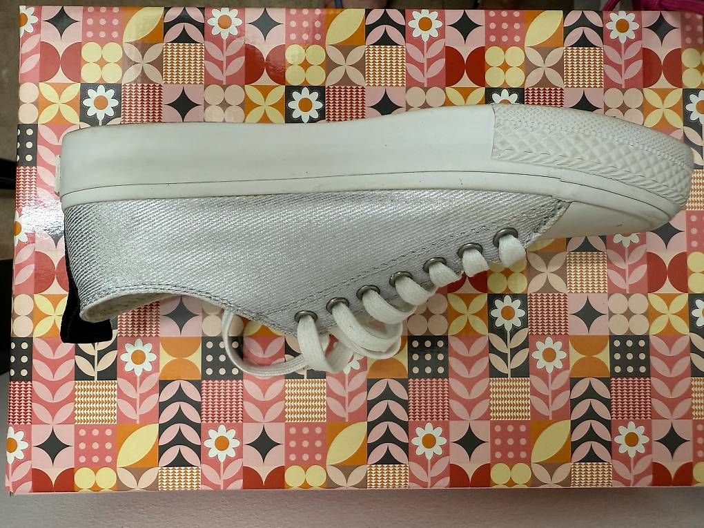 Scarpe da donna: Sneaker Guess – Usato da Rancate venduto da aga_t2st 2