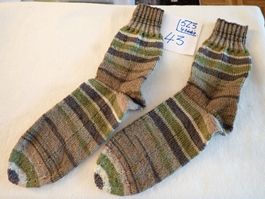 Handgestickte Wollsocken  Gr: 43   (523)
