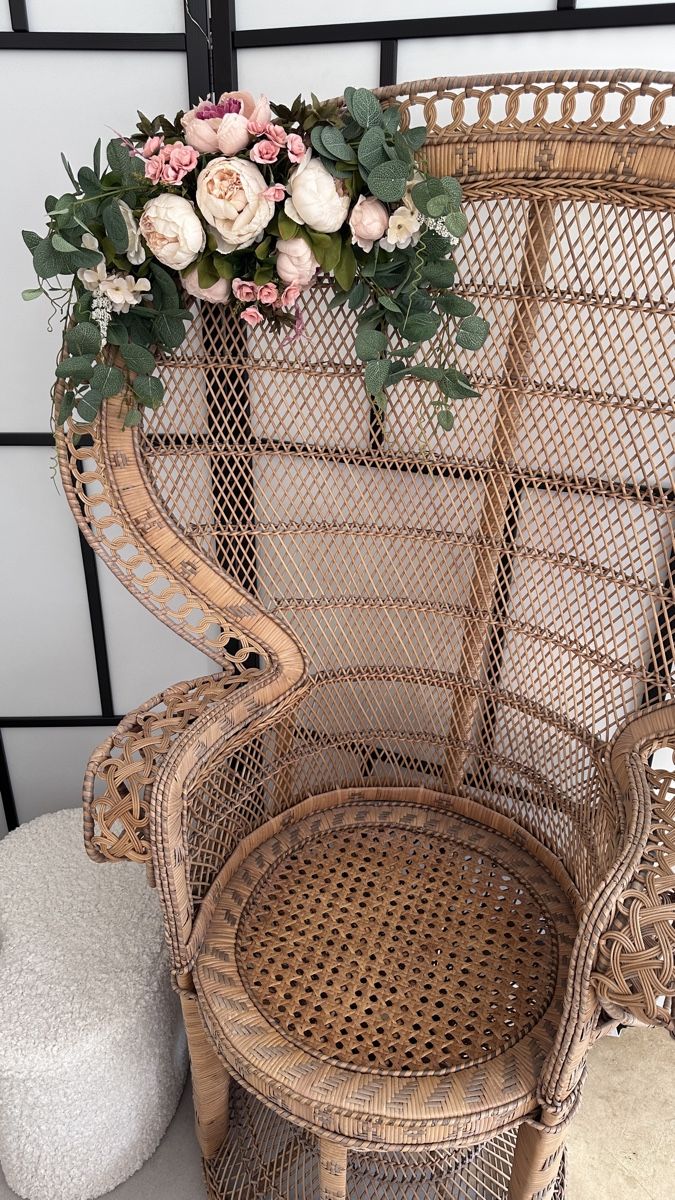 Poltrone: Pfauenstuhl + Tisch/Hocker Rattan Boho – Usato da Glarus venduto da superstars. 2