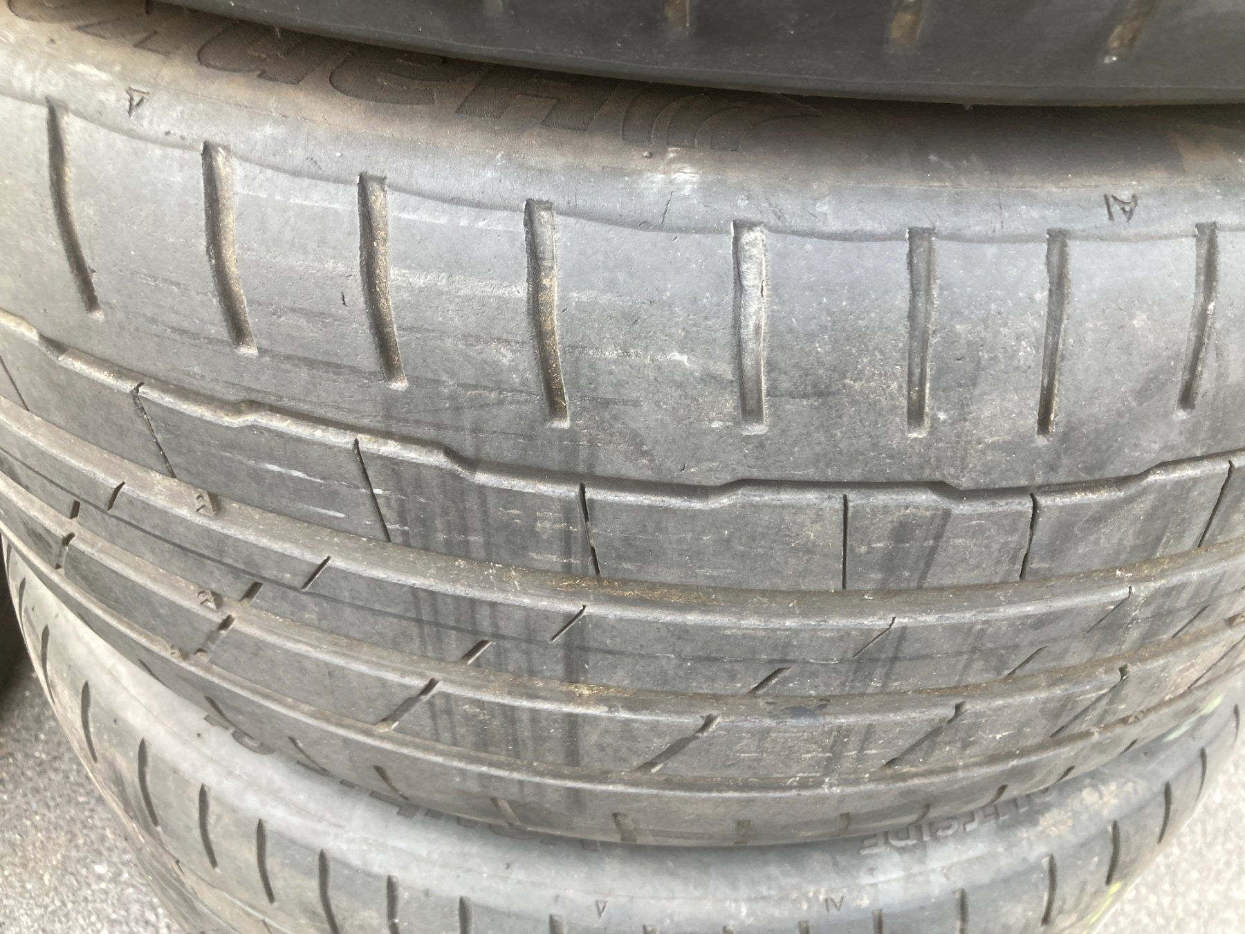 Tesla Pneumatici & Ruote complete: Tesla Model 3 Sommerräder 235/40R19 – Usato da Cham venduto da Cham6332 7