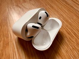Apple AirPods 4 ANC mit Apple Care+