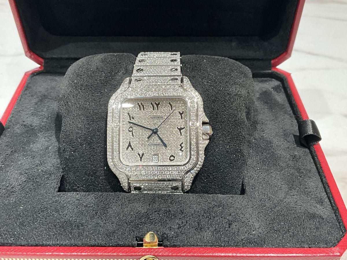 Cartier Orologi: Cartier Santos Iced out – Nuovo (secondo la descrizione) da Schaffhausen venduto da glamour-shop 1
