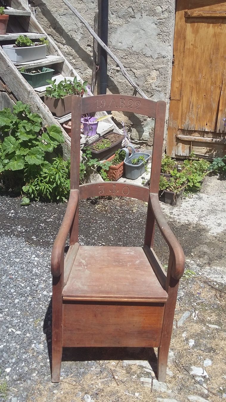 WC: ANTIKER TOILETTENSTUHL – Usato da Matten b. Interl venduto da siben01 1