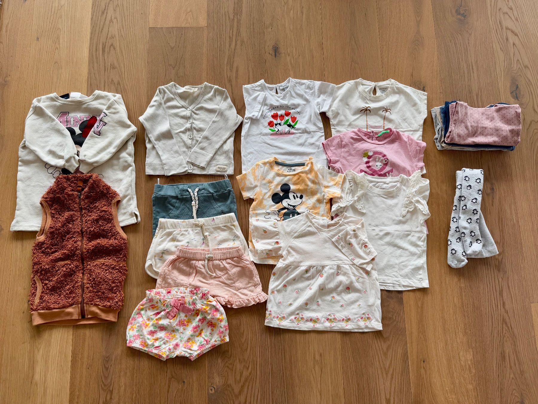 Lotti & Set di vestiti: Grosses Kleiderpaket Gr. 86/90/92 – Usato da Triesen venduto da atos87 2