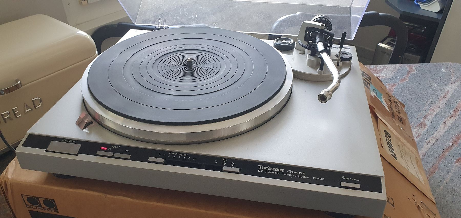 Technics Giradischi: Tourne-disque Technics SL-Q3 Quartz Drive  – Difettoso da Corminboeuf venduto da Tournesole 2