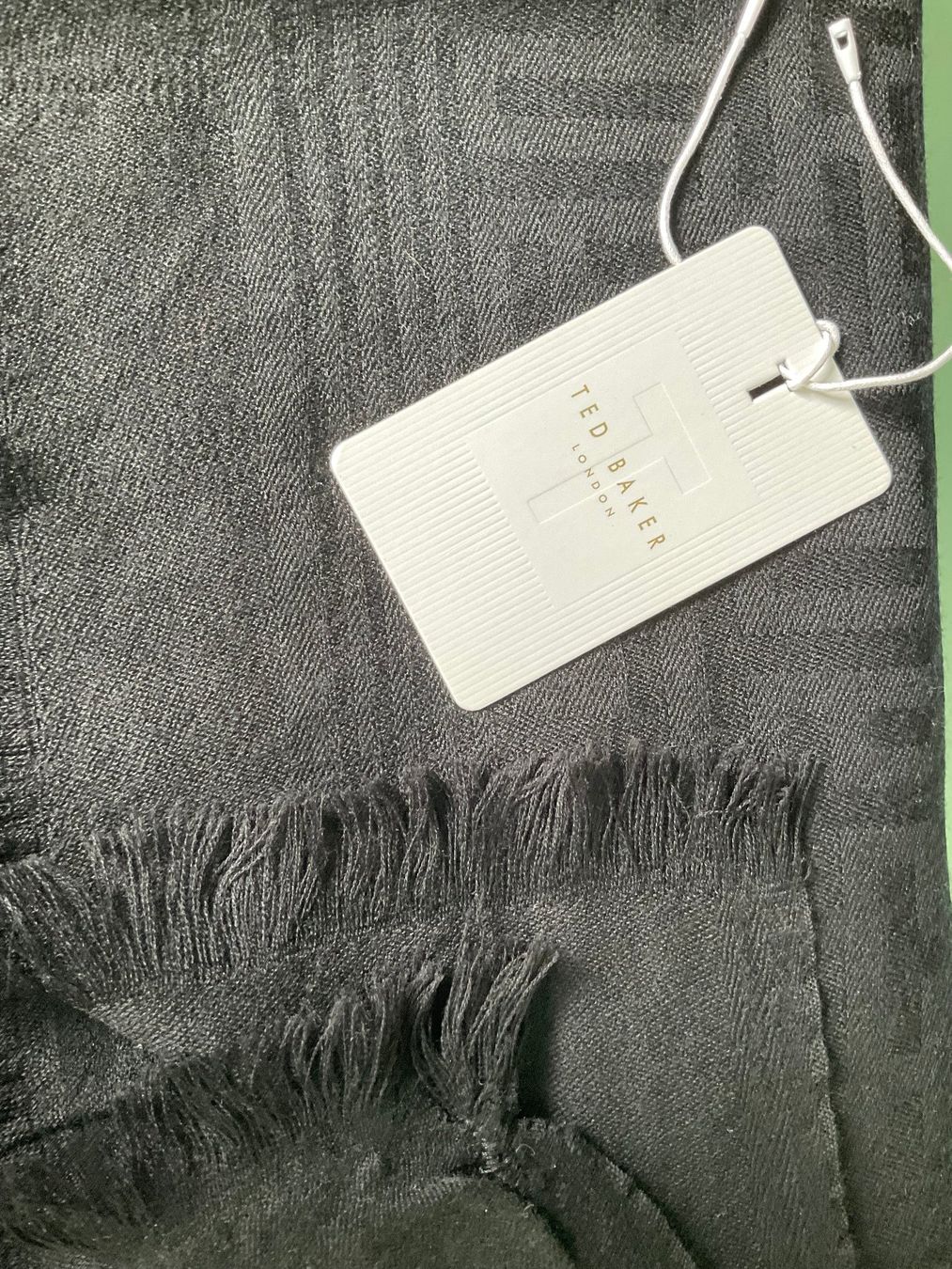 Foulard & Sciarpe: Ted Baker T Monogram 100% Wool Black Long Scarf – Usato da Wettingen venduto da Hbeluga 2