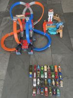 Hot Wheels Bahnen und Autos