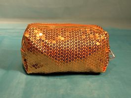 Goldglänzendes Täschchen mit Pailletten und Kunstkristall