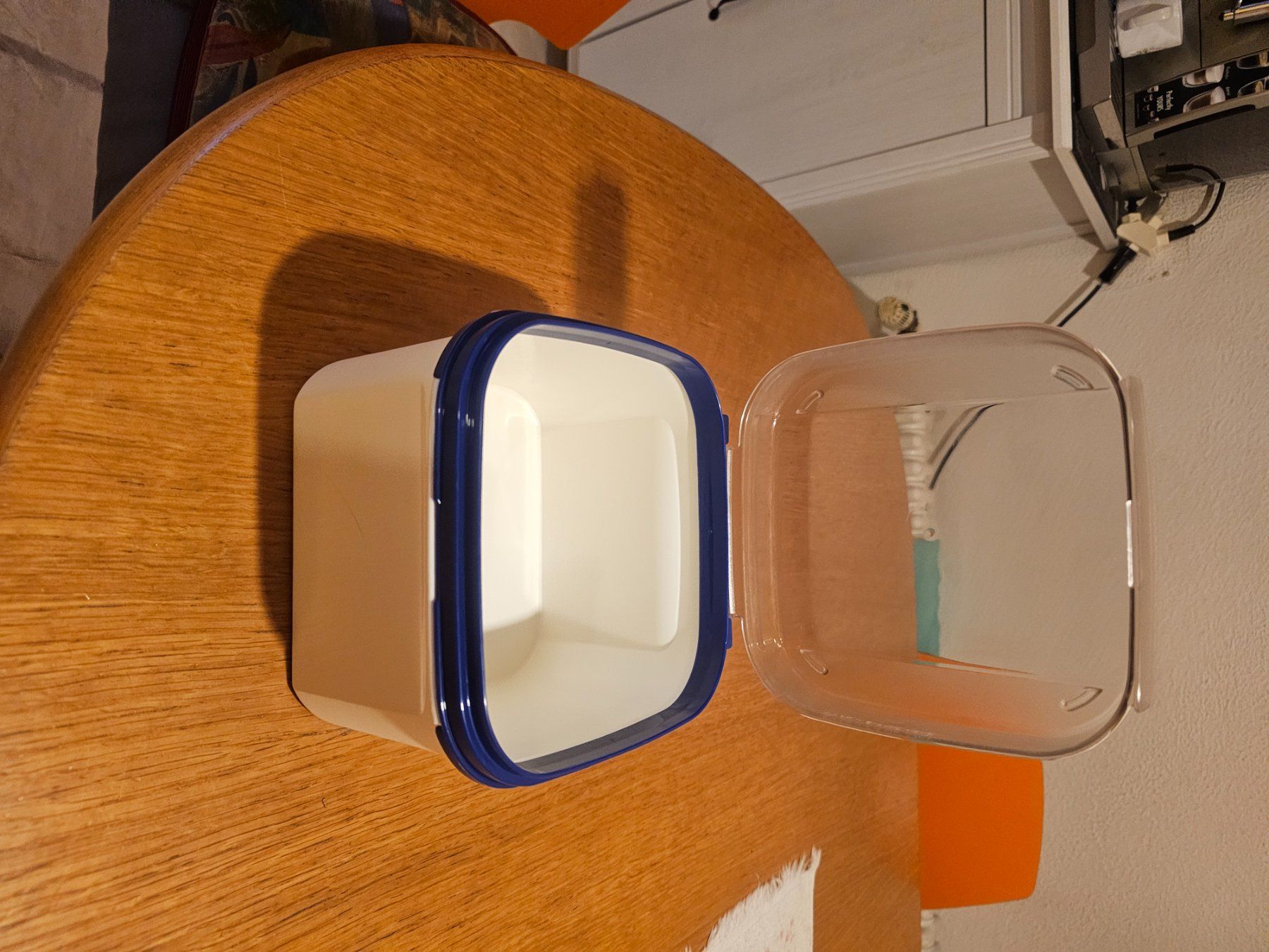 Tupperware Contenitori & Simili: Tupperbehälter 2,5 l – Usato da Wegenstetten venduto da sonnenschein60 1