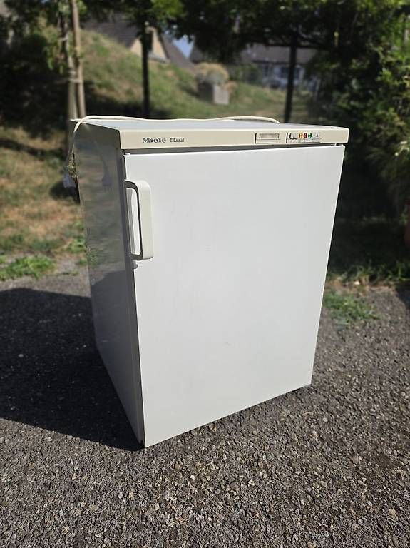 Gefrierschrank: Miele Gefrierschrank / Tiefkühler – Gebraucht aus Wuppenau von rli_7p9p