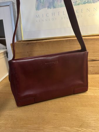 KENNETH COLE Handtasche, bordeauxrot, Echtleder