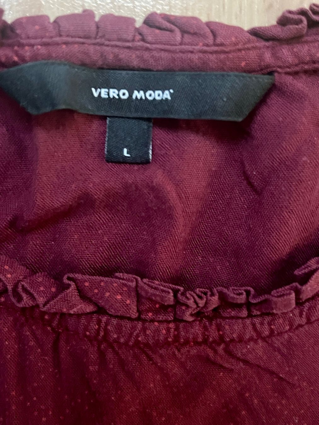 Vero Moda T-Shirts: Blusen- T-Shirt Vero Moda – Gebraucht aus Strengelbach von Lucaernest 1