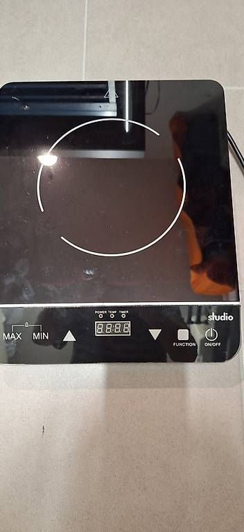 Cucine: Induktions Kochplatte – Usato da Effretikon venduto da Baumpe01