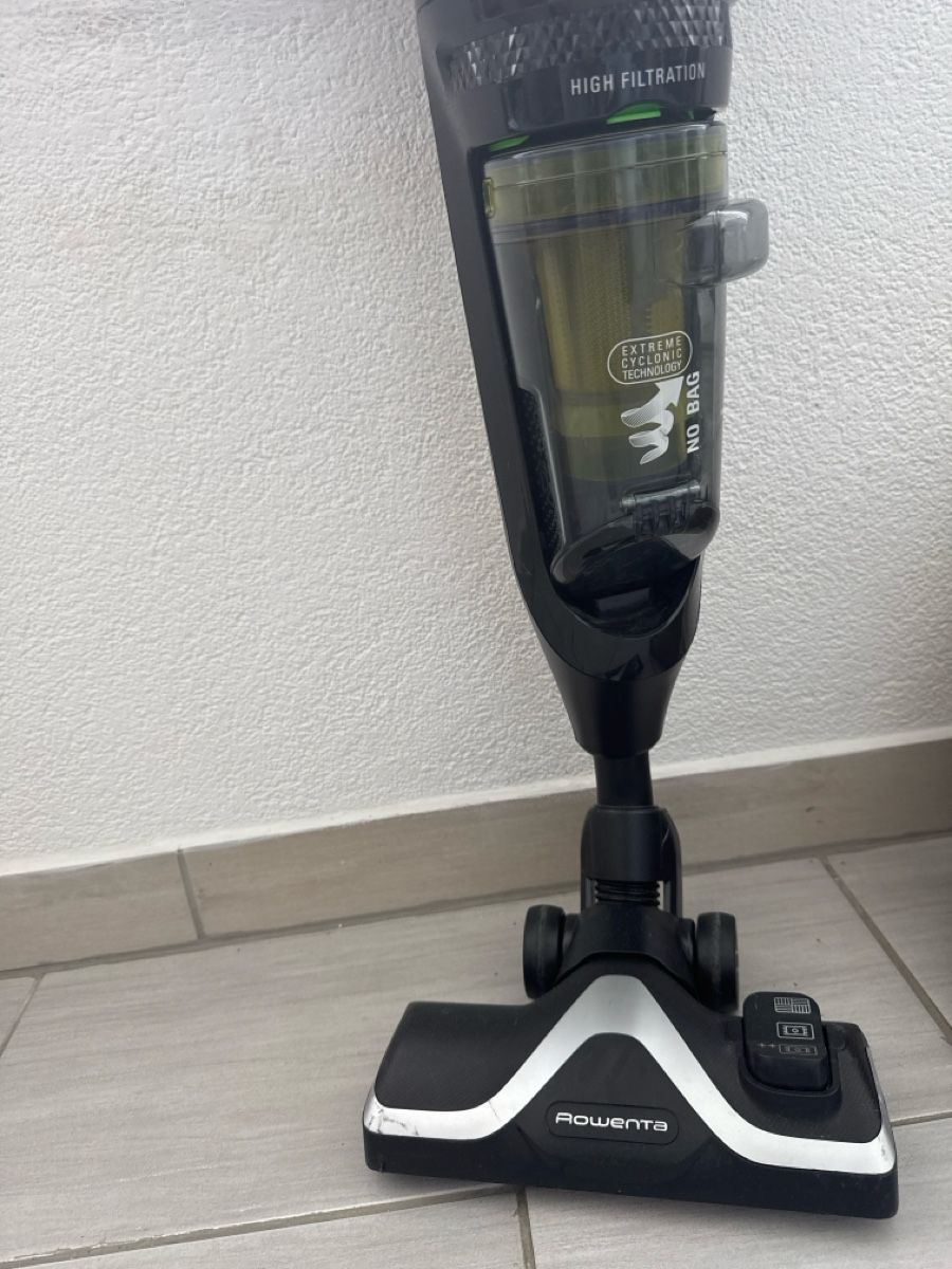 Rowenta Aspirapolveri & Accessori: Rowenta powerline extreme cyclonic Staubsauger – Usato da Glattbrugg venduto da prod01
