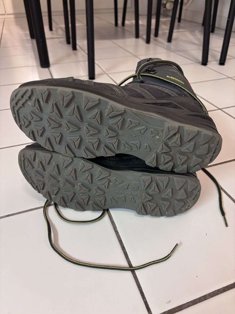 Lowa Scarpe per ragazzi: Trekkingschuhe Lowa Junge – Usato da Konolfingen venduto da gma_smx6 2