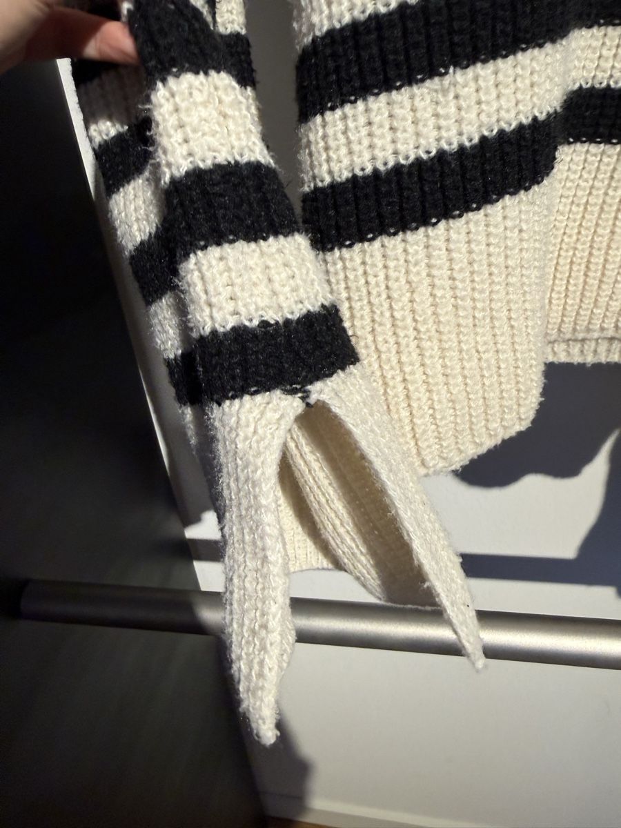 Pulls & Sweat-shirts: Striped Wool Blend Sweater – D'occasion à St. Gallen par trxcy 2