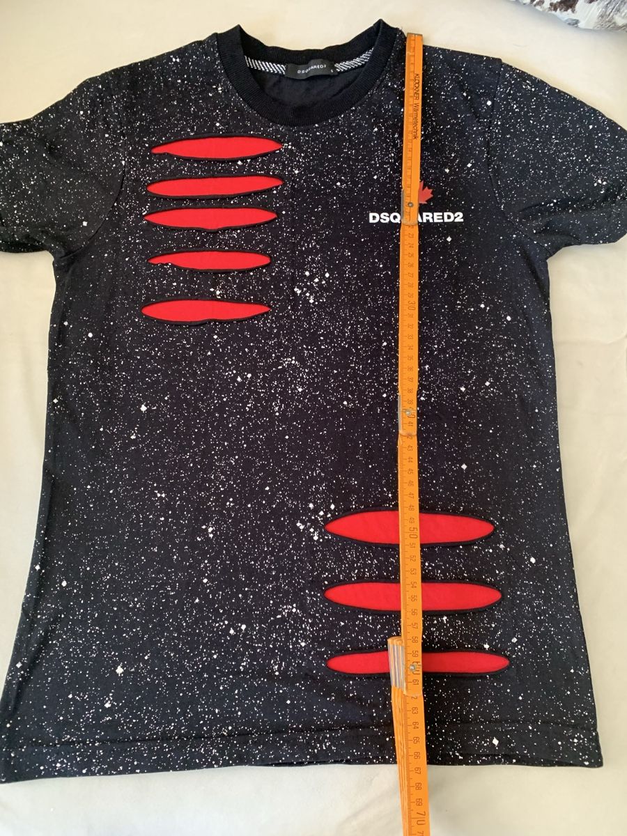 Dsquared2 T-shirt: Dsquared 2 - Shirt – Usato da Bergdietikon venduto da zor_856j 2
