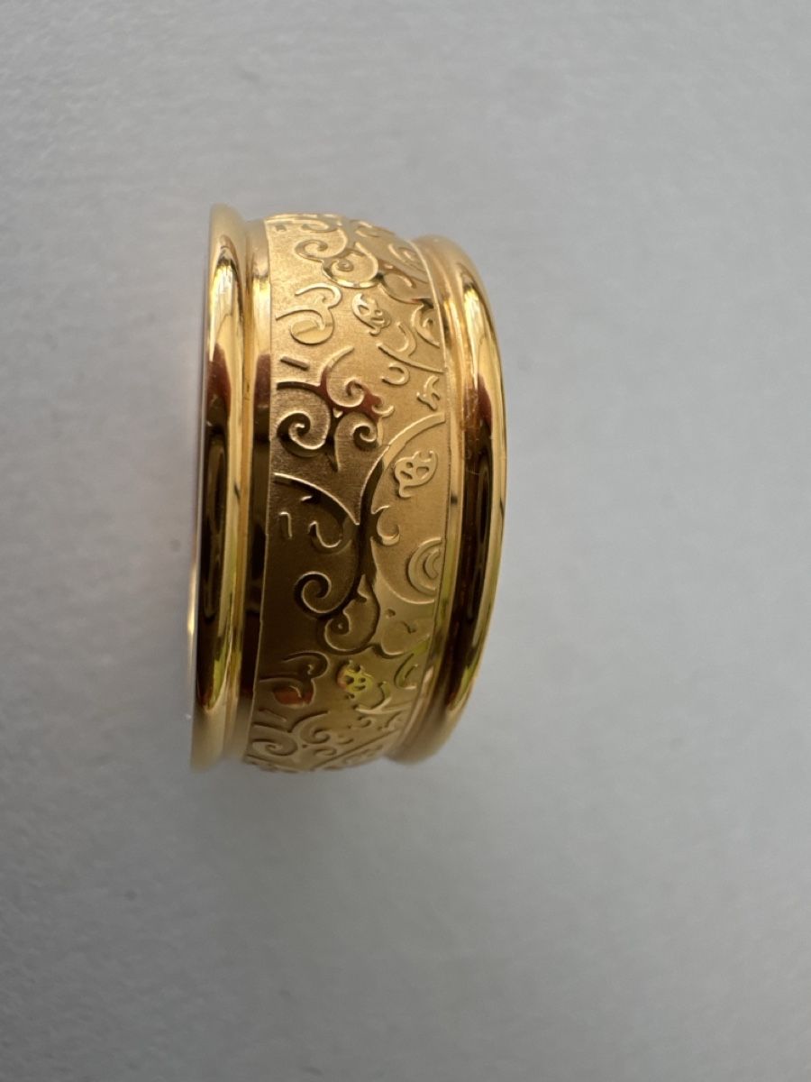 Anelli: Goldring mit Muster & golfarbener Ring mit lila Stein – Nuovo (secondo la descrizione) da Huttwil venduto da graesihu 4