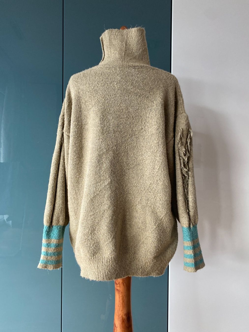 Maglioni & Felpe: beiger Pullover freie Größe Damen - sehr warm – Usato da Duebendorf venduto da Alexandertreyer 2