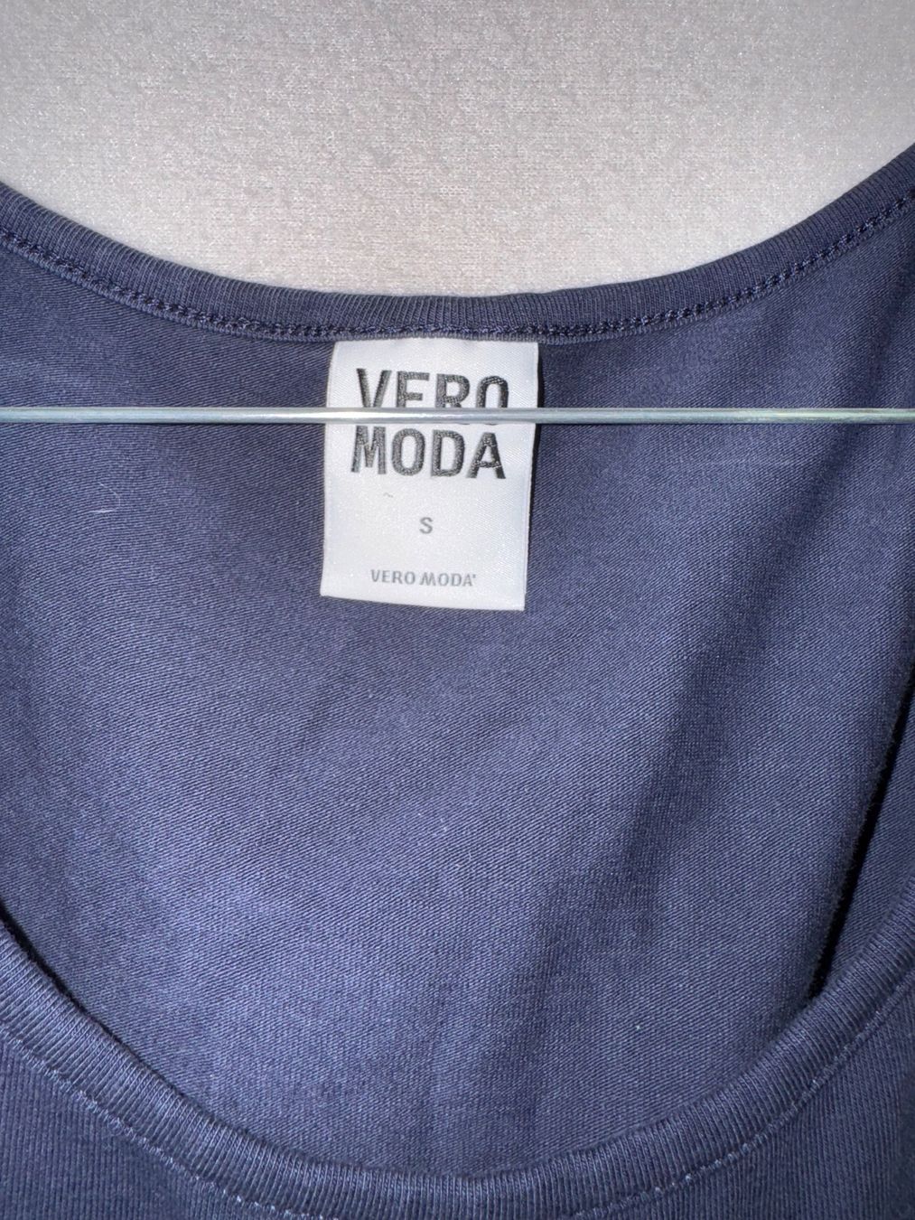 Vero Moda Vestiti: Teils gestreiftes Kleid von Vero Moda Gr. S – Usato da Grosswangen venduto da SALE_SALE_SALE 1