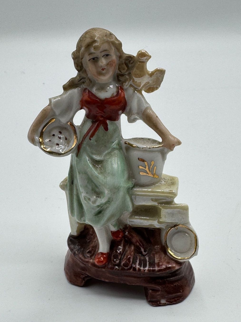 Statuette: Porzellan Mädchen – Usato da Sachseln venduto da BONATI01