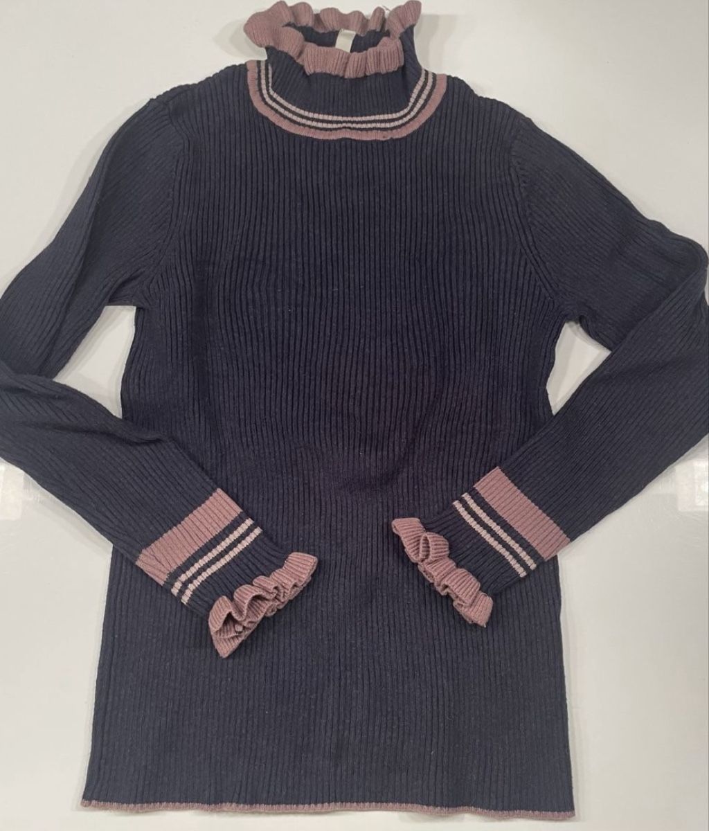 Pomp de Lux Maglioni & Felpe: Winter Strickpullover pomp de lux Rüschen, Grösse 134/140 – Nuovo (secondo la descrizione) da Freidorf TG venduto da nad_fxh7
