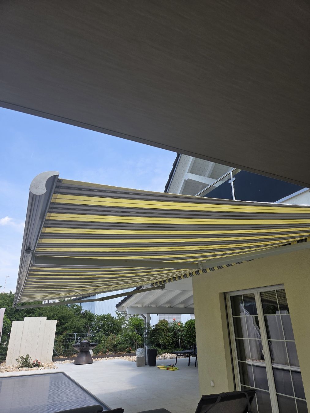 Stobag Tende da sole: Gelenkarmmarkise mit Motorantrieb Select S8130 – Usato da Bäretswil venduto da RobbyMelina