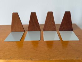 4 Midcentury Buchstützen, Teak/Metall grau