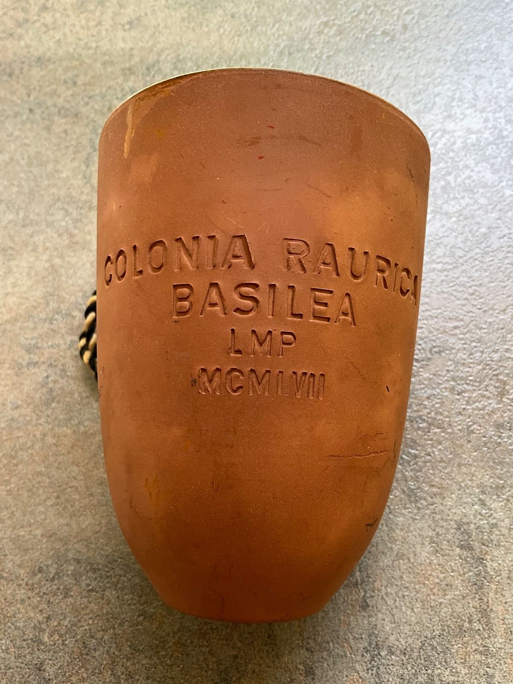 Tazze: Trinkbecher Ton Augusta Raurica 1958 – Usato da Basel venduto da elster1986