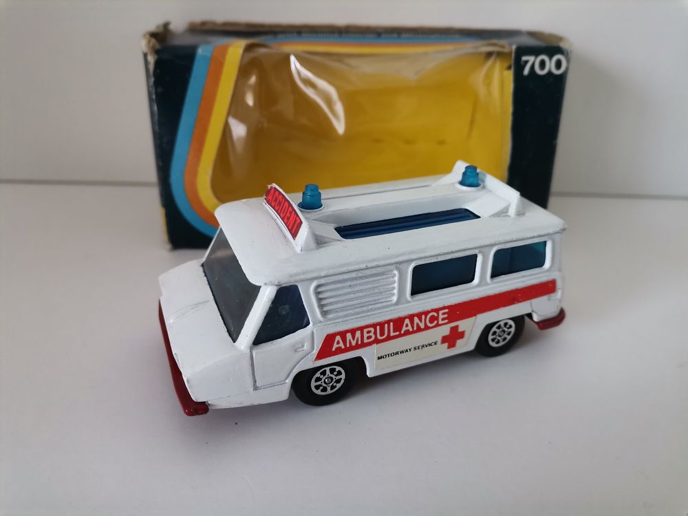 Corgi Toys Hi-Speed Ambulance référence no 700 1973 neuve en boite