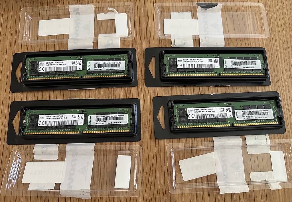 Memoria / RAM: 4 x Hynix 32 GB PC4-2666V ECC RAM #3 – Usato da Volketswil venduto da IT-Man