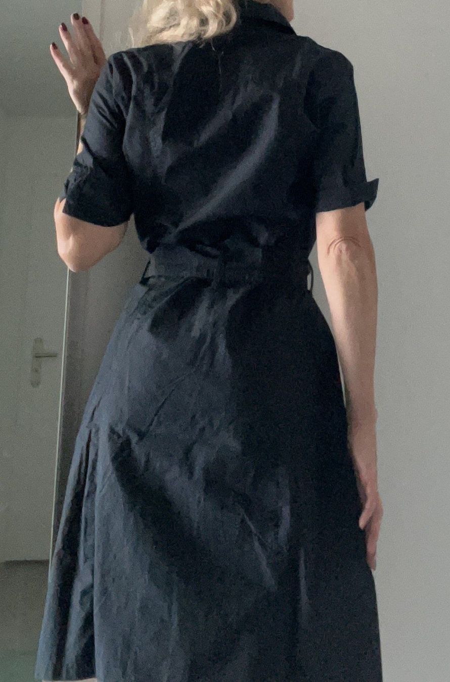 Vestiti: Sommer classisch schwarzes Kleid aus Baumwolle – Nuovo e nell'imballaggio originale da Horgen venduto da Esterina 2