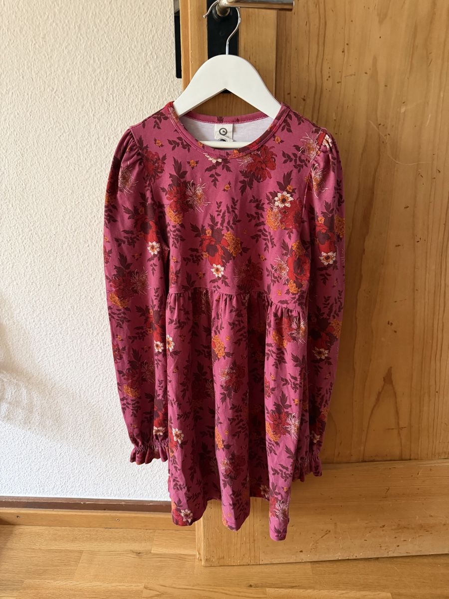 Robes et jupes: Kleid, 134 – D'occasion à Zürich par K_T_H_M