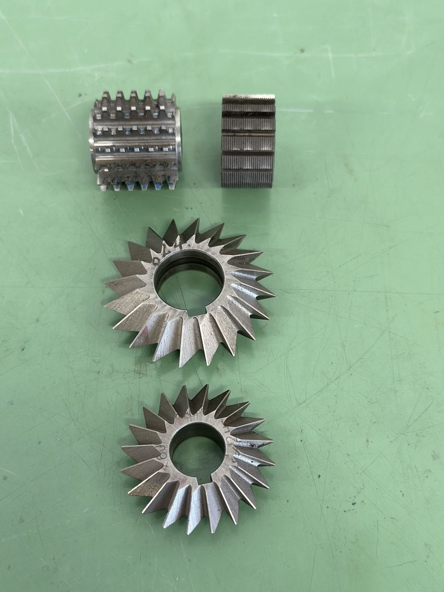 Tutti gli attrezzi: 4x HSS gear cutting tools  – Nuovo e nell'imballaggio originale da Aarberg venduto da SNMachines 2