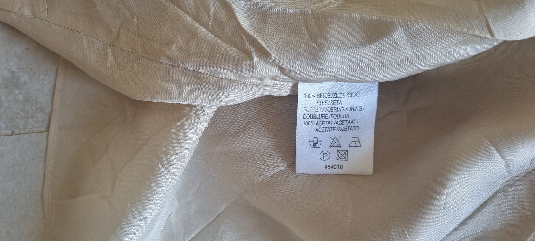 Kleider: Maxiseidenkleid von Designer Basics in beige Gr. 36 – Gebraucht aus Champlan von acr_kkd5 6