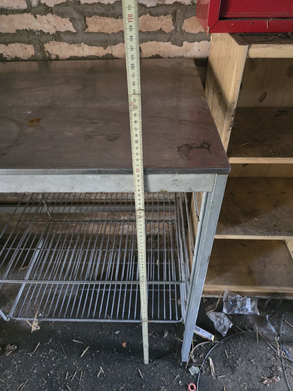Établis: Edelstahltisch mit Ablage 120cm breit gebraucht – D'occasion à Aarberg par 2002stefan 4